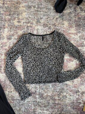7DAYWKND Leopard Print Sheer Mesh Long Sleeve Crop Top Fits M
